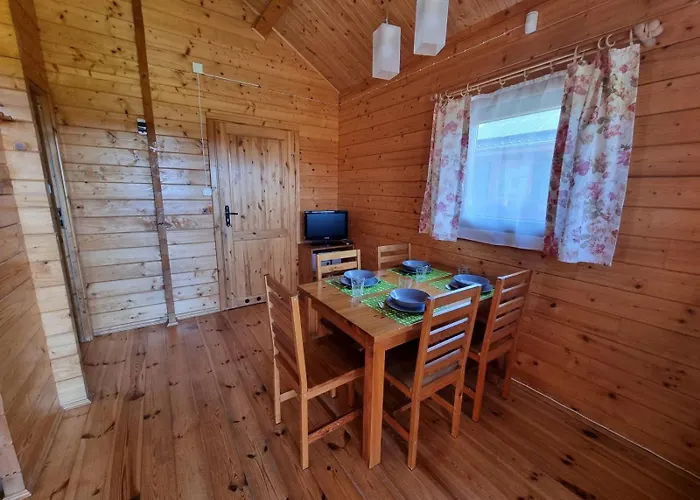 Letniskowe Krakus אכסניה רוסינובו