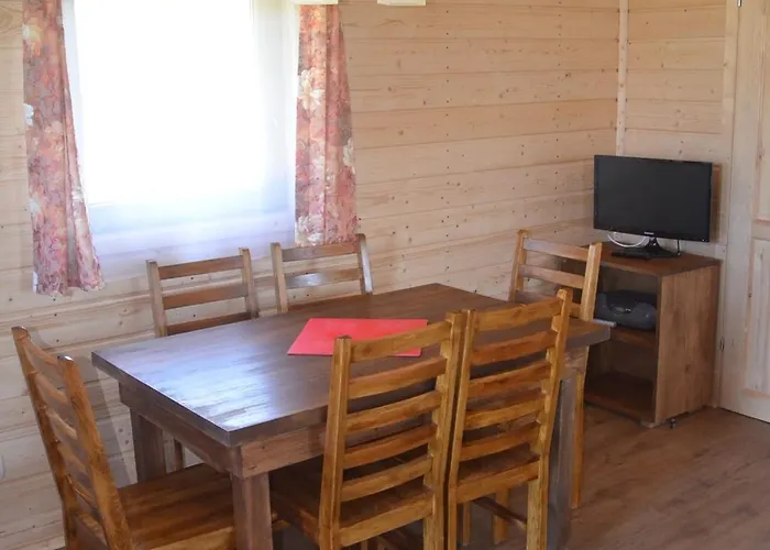 Letniskowe Krakus ルシノボ